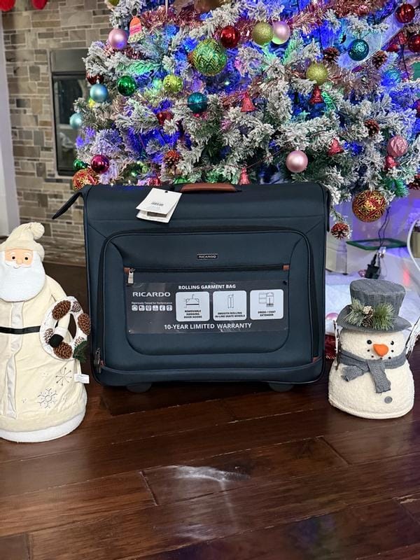 Customer photo review of Montecito 3.0 Softside Rolling Garment Bag