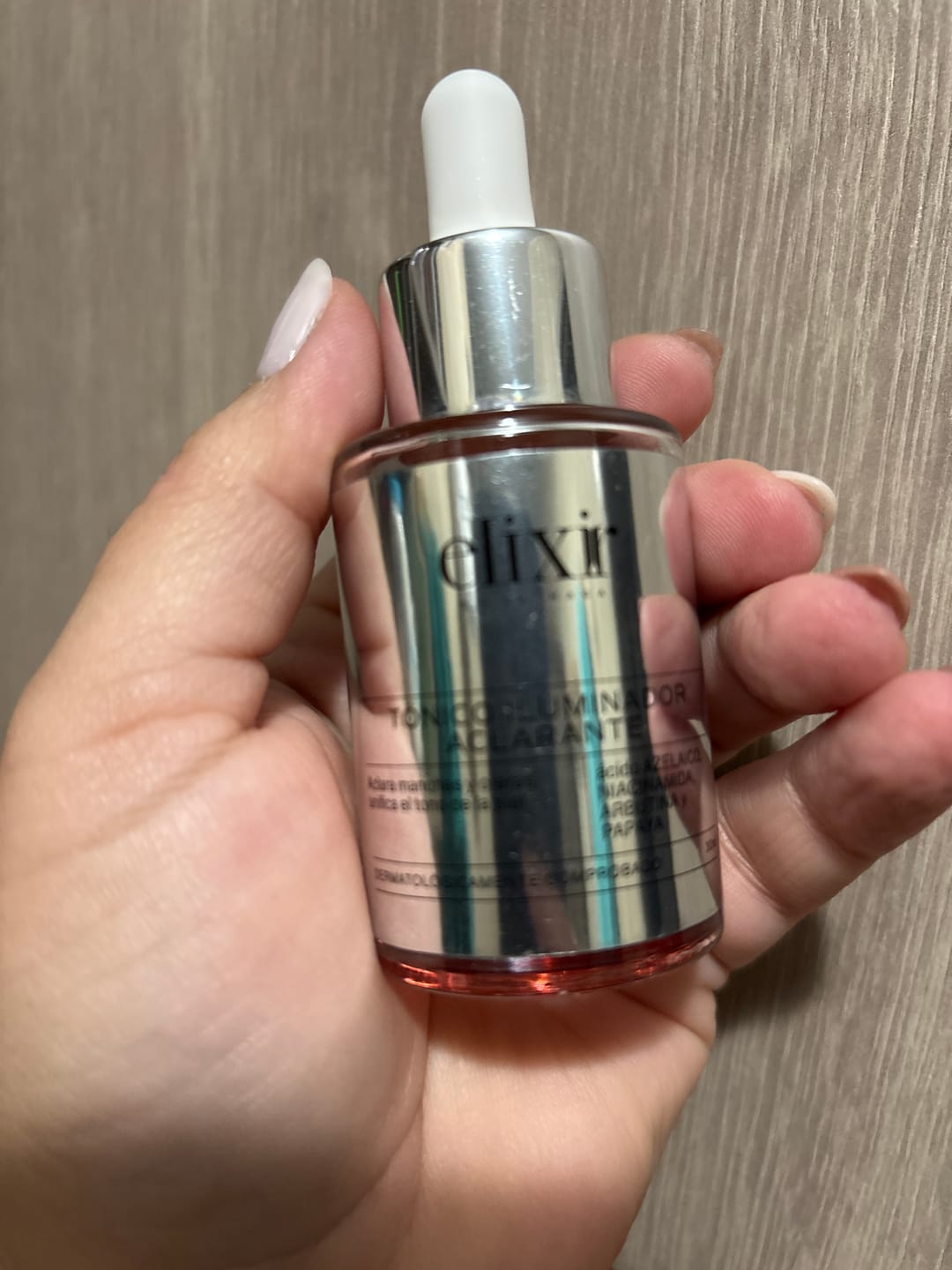 Customer photo review of Tónico Iluminador Aclarante