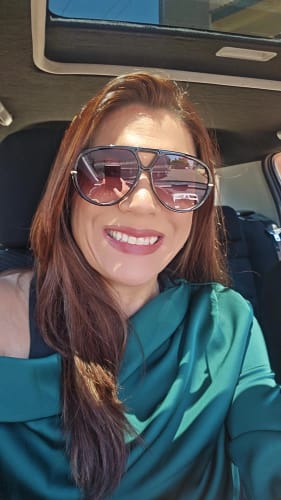 Customer photo review of Óculos Veneza