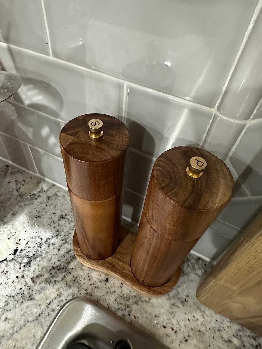 Customer photo review of Salt & Pepper Grinder + Base Included