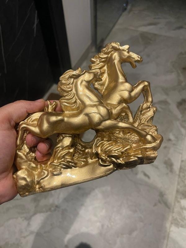 Customer photo review of Two Golden Running Horses Statue in Premium Quality Decorative Showpiece Resin Article for Home and Office Decor by Vastu Mandir