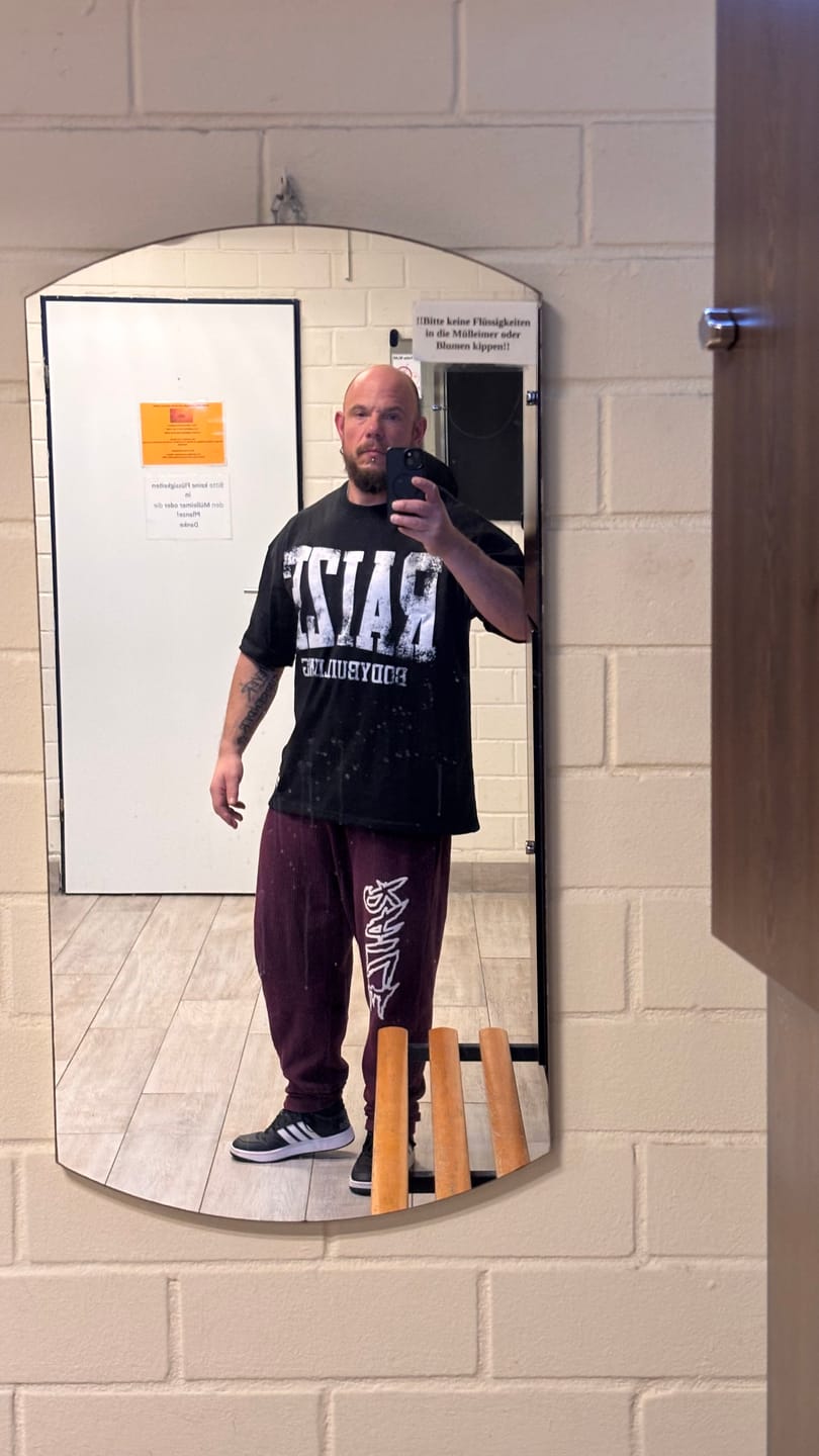 Customer photo review of Signature Bodybuilding Shirt