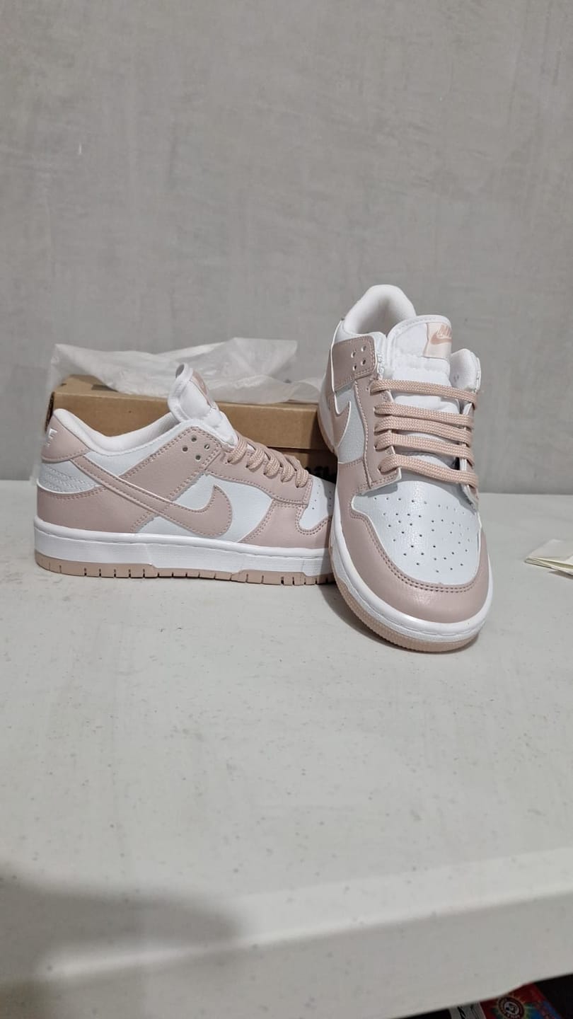 Customer photo review of Tenis Dunk Maquillaje Blanco Maquillaje
