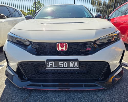 Customer photo review of Honda Civic FL5 Type R Carbon Fiber Front Lip