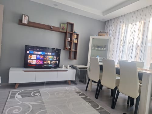 Customer photo review of Rani D1 Duvar Raflı Tv Ünitesi Kitaplıklı Tv Sehpası Duvara Monte Raflı Modern Ayaklı 180 cm Beyaz - Minyatür Ceviz M16