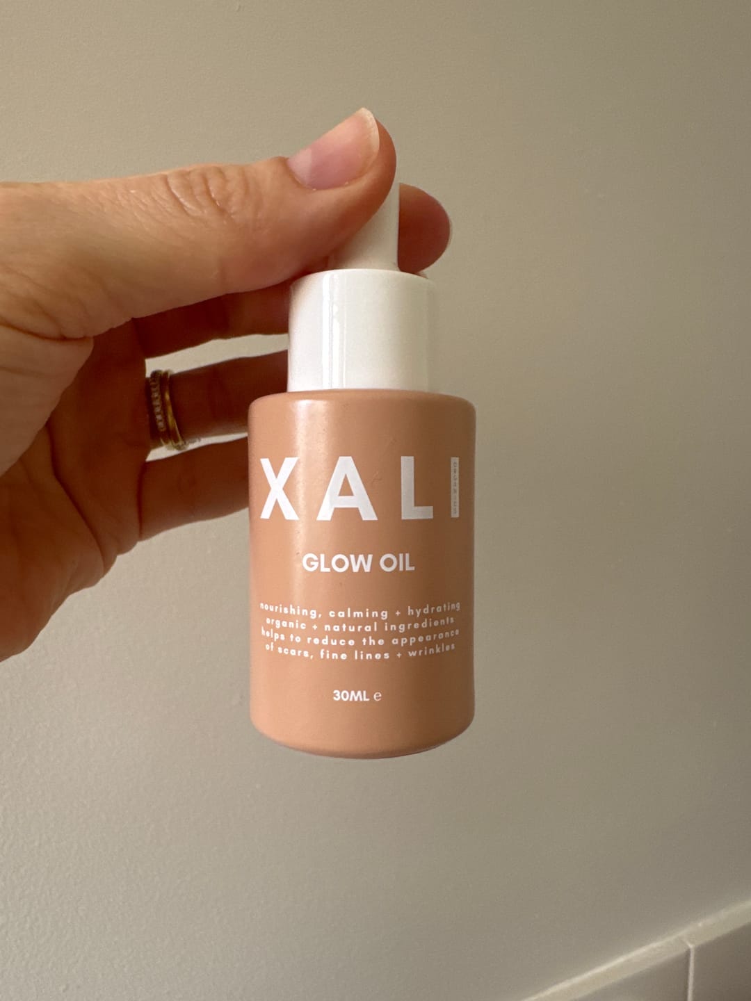 Customer photo review of GLOW OIL