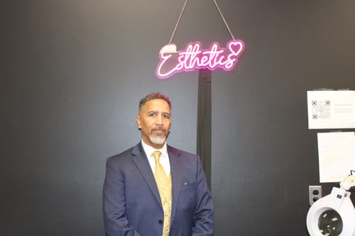 Customer photo review of Ties2you Mens Gold Suit Waistcoat Paisley Dress Vest Necktie Hanky Cufflinks Set