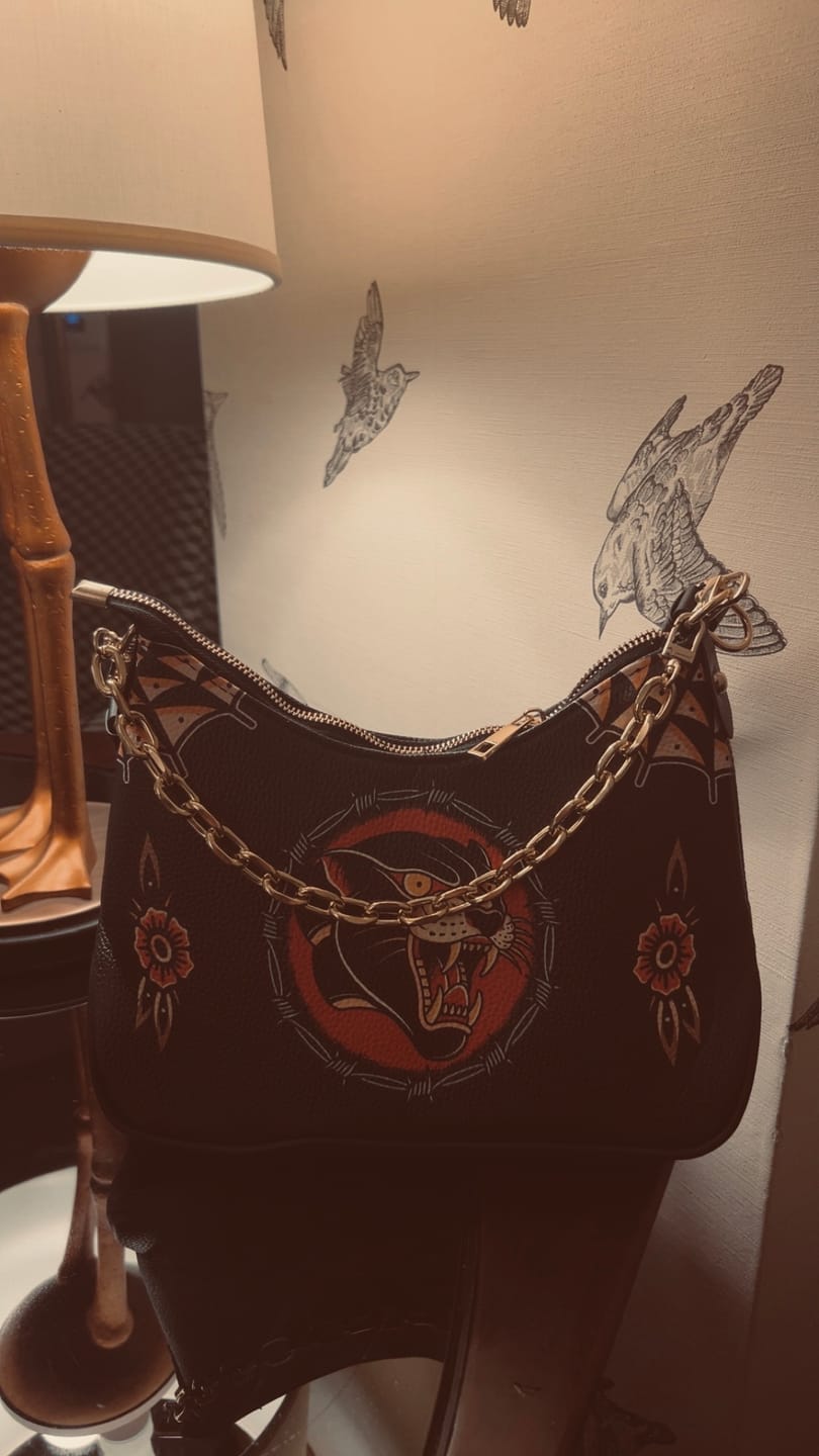 Customer photo review of Vintage Black Panther With Flowers - Leather Crossbody Bag