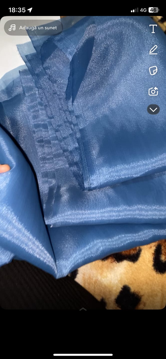 Customer photo review of Organza Sidefata Albastru Marin -  3 m Latime