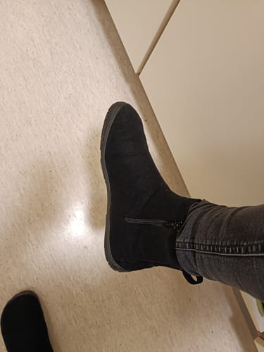 Customer photo review of Vaistoa Sulo -paljasjalkanilkkurit