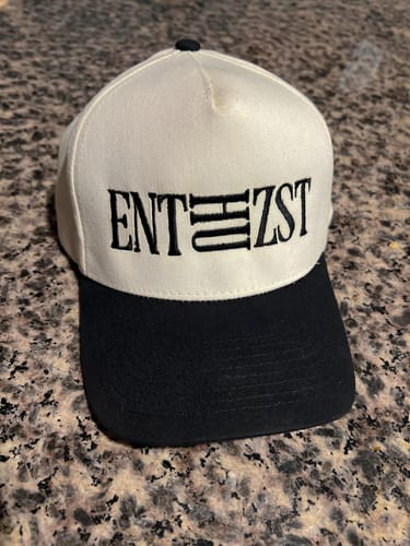 Customer photo review of TOPSHELF TRUCKER HAT