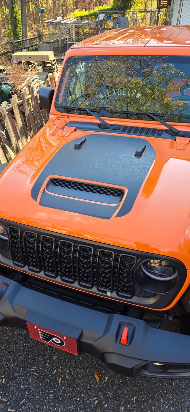 Customer photo review of Hood Graphic for Gladiator MOJAVE