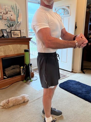 Customer photo review of Apex 2-in-1 Shorts 5"