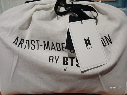 Customer photo review of ARTIST-MADE COLLECTION BY BTS V