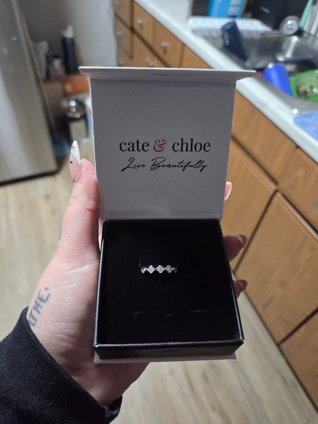 Customer photo review of Linda 18k White Gold Plated Clover Flower Ring with Swarovski Crystals