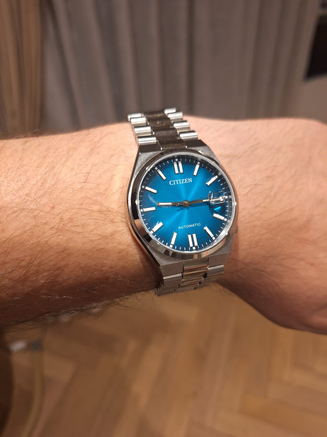Customer photo review of Reloj Citizen Automatic NJ0151-88X Tsuyosa Sapphire 40mm