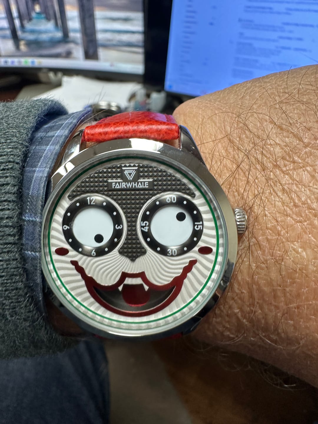 Customer photo review of Mark Fairwhale 5600 Joker Watch Playful Luxury Men’s Quartz