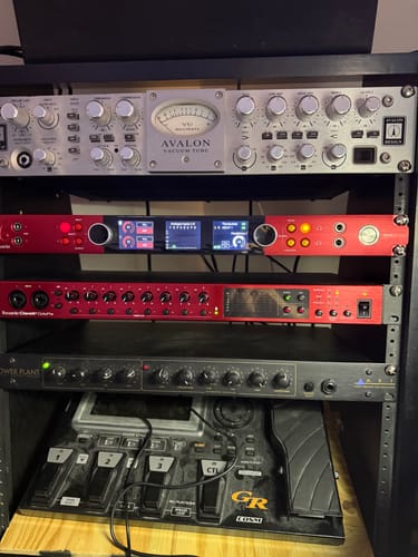 Customer photo review of Focusrite CLARETT-PLUS-OCTOPRE 8-Channel Preamp with 24-Bit / 192 kHz Conversion and ADAT
