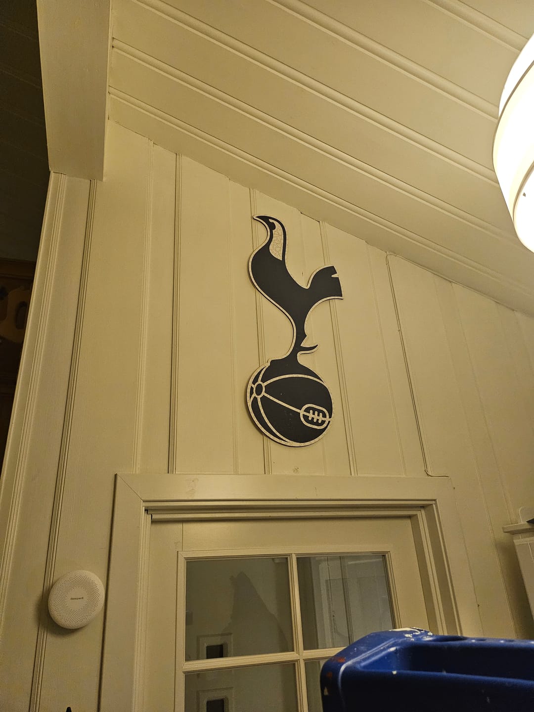 Customer photo review of Tottenham Hotspur FC® Logo - Wooden Puzzle