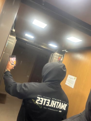 Customer photo review of Sudadera Black Performance - Extra Oversized