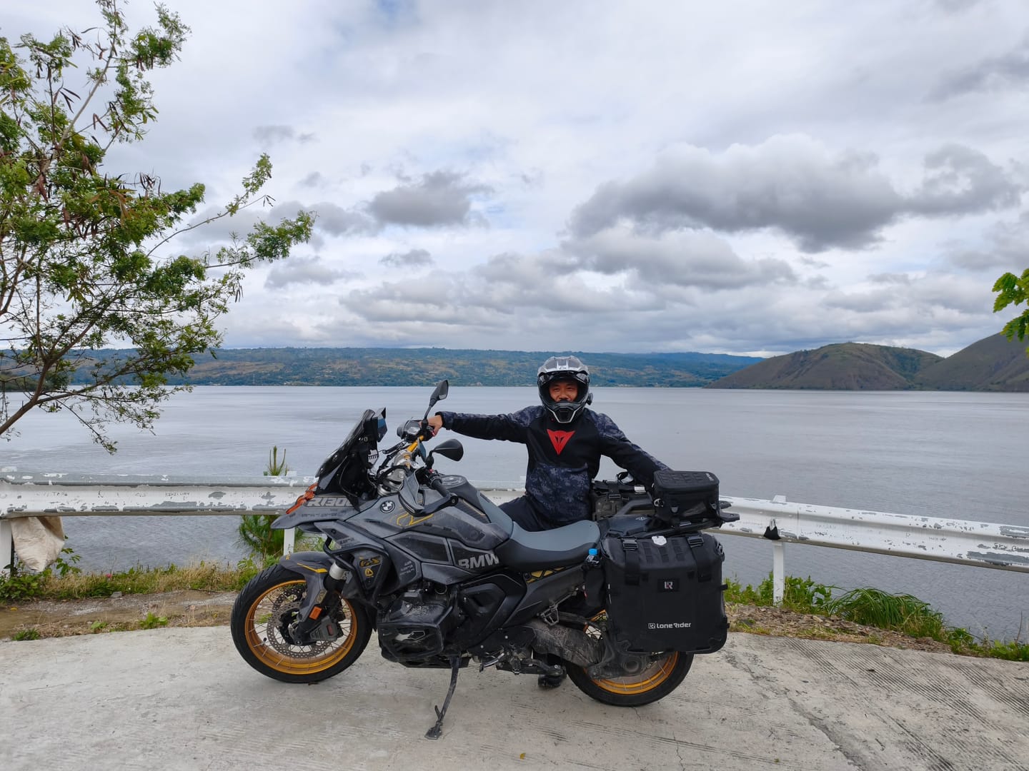 Customer photo review of Tail Pack