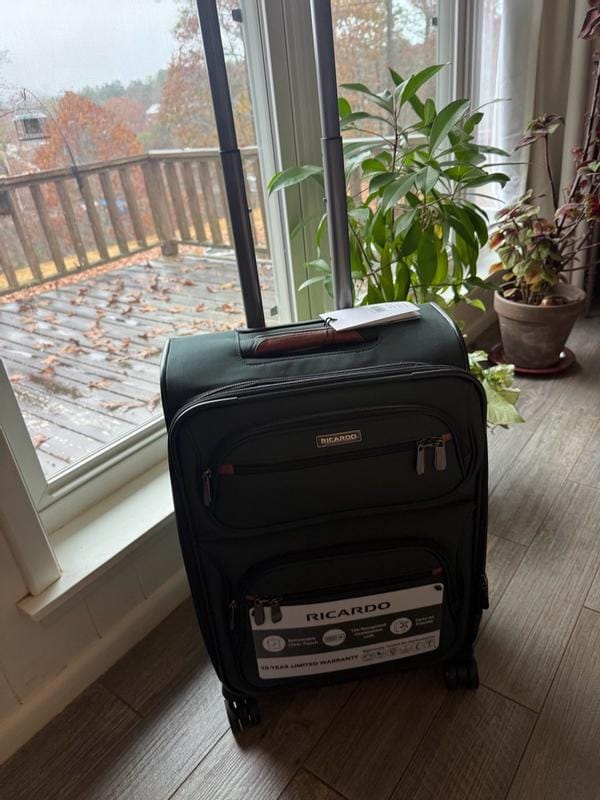 Customer photo review of Montecito 3.0 Softside Carry-On Expandable Spinner