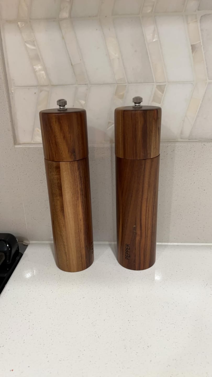 Customer photo review of Salt & Pepper Grinder + Base Included