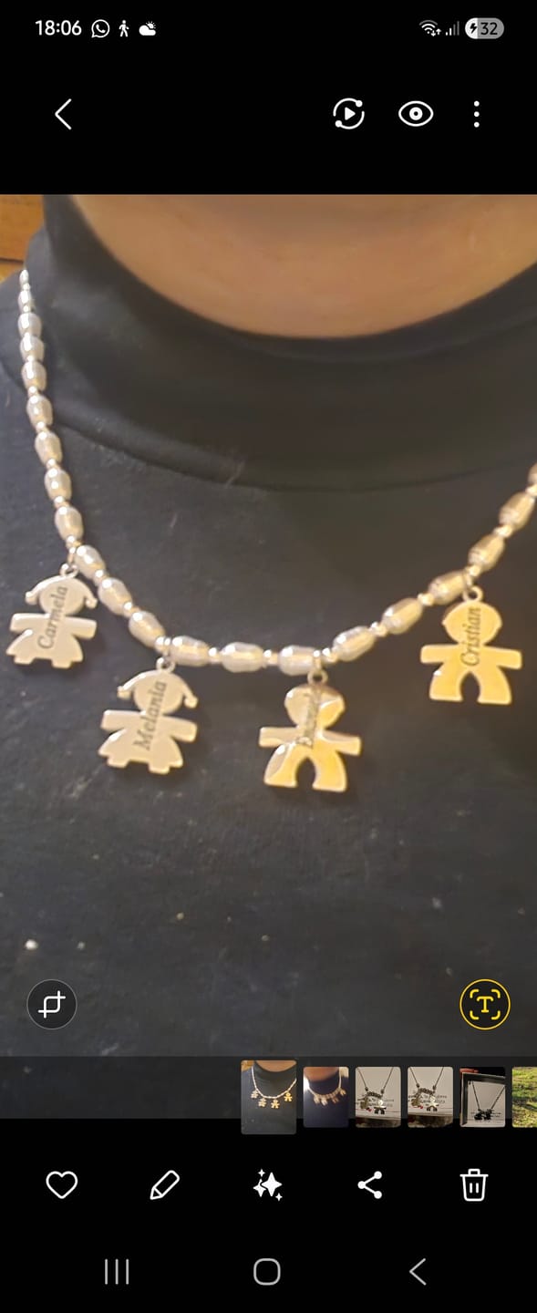Customer photo review of Girocollo perline con bambini e incisione