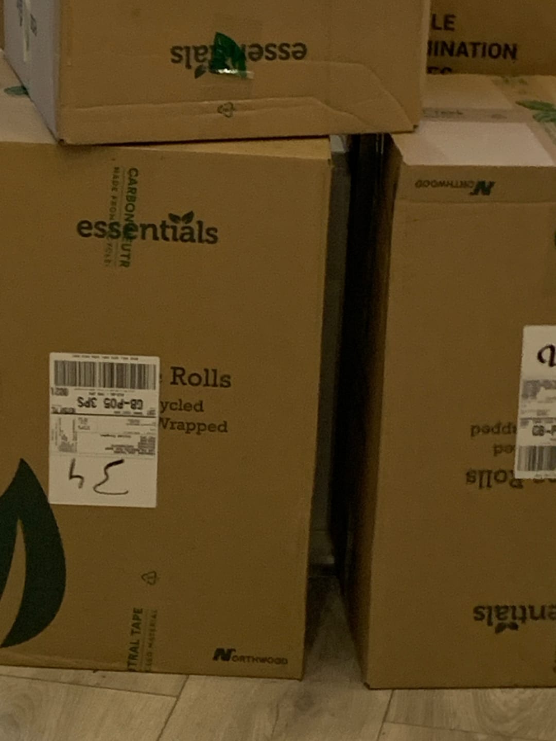 Customer photo review of Couch Rolls 20" - 2ply - Essentials White - 40m x 500mm - Case of 9