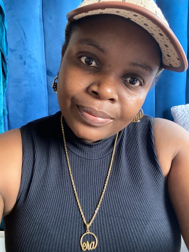 Customer photo review of Gold Era Necklace