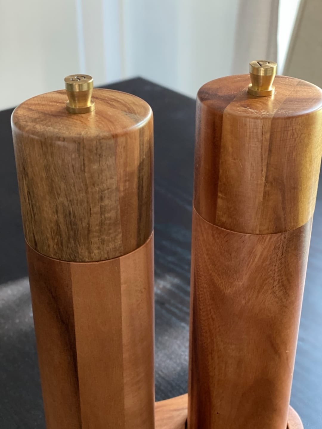 Customer photo review of Salt & Pepper Grinder + Base Included