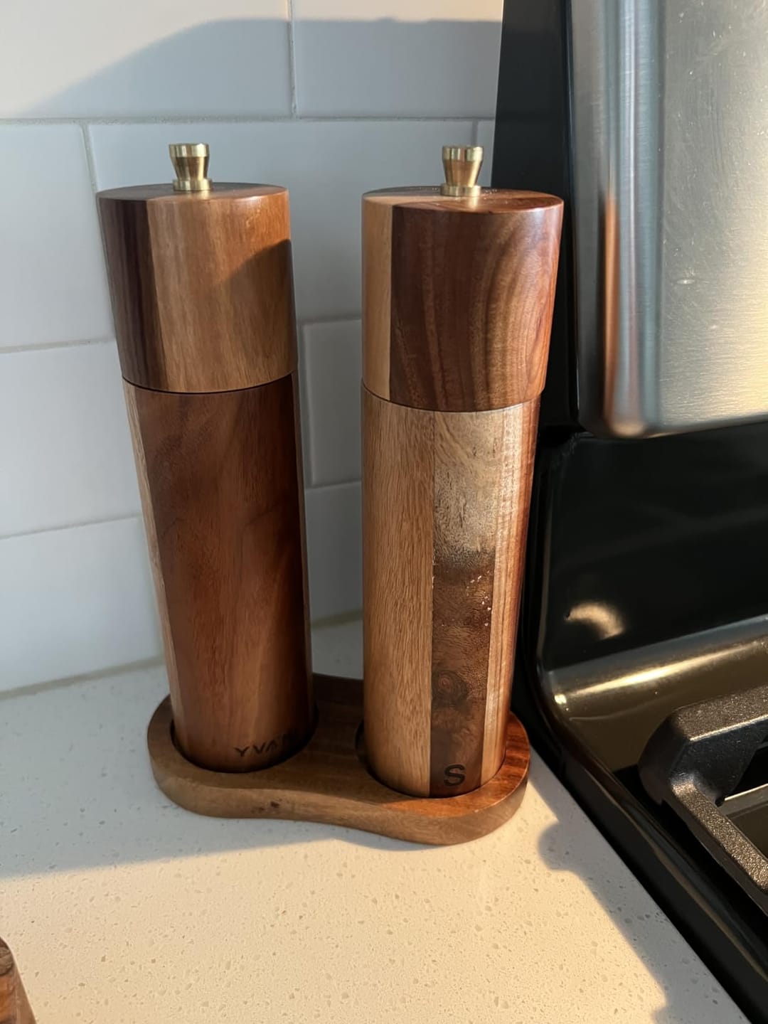 Customer photo review of Salt & Pepper Grinder + Base Included