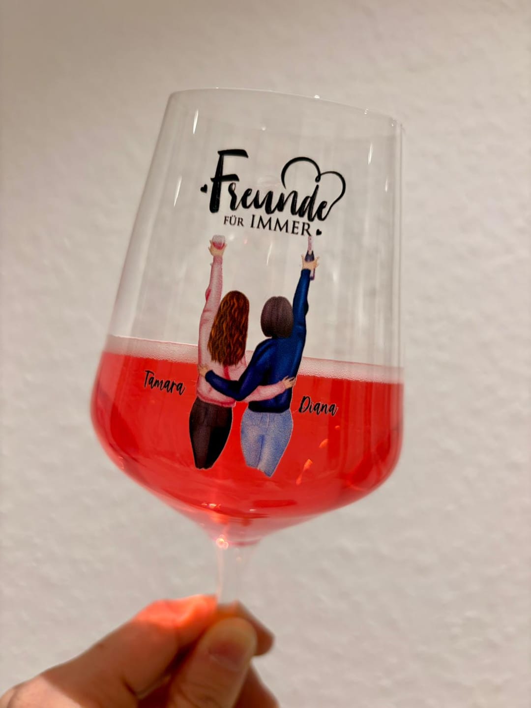 Customer photo review of Best Friends Forever - Personalisiertes Weinglas