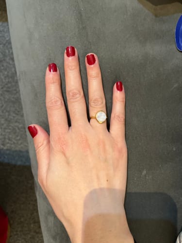Customer photo review of Irregular Moonstone Ring (Gold)
