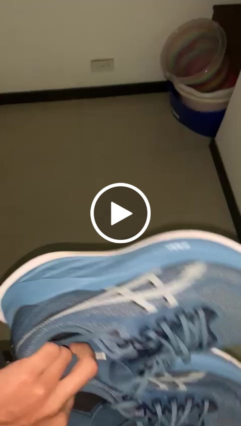 Customer video review of Asics Superblast 2 Unisex Winter Sea White
