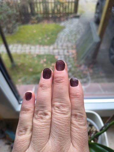 Franziska S. review of UV Gel: Crystal Merlot image 1 out of 1