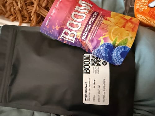 Customer photo review of Wedding Cake (Oz)