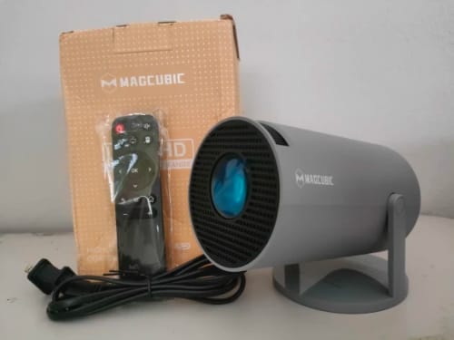Customer photo review of StoryTorch™ - Dispositivo de Proyección 4K