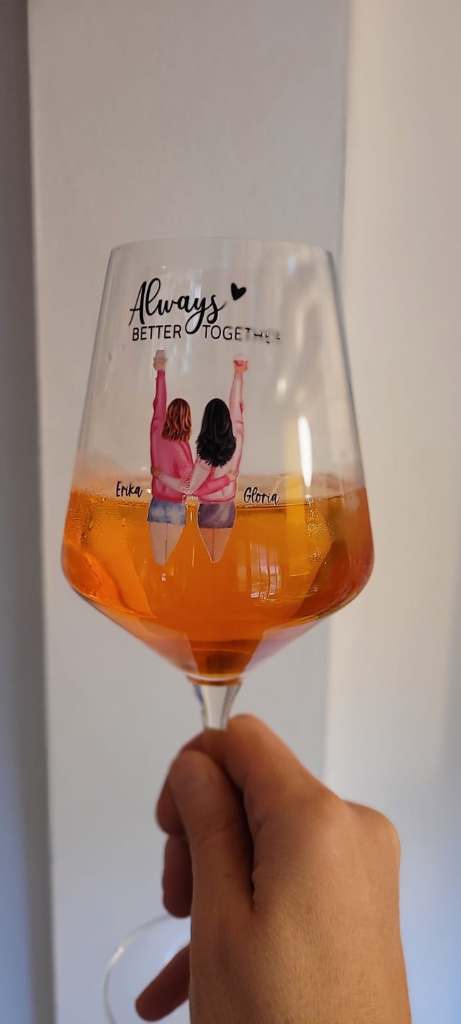 Customer photo review of Best Friends Forever - Personalisiertes Weinglas