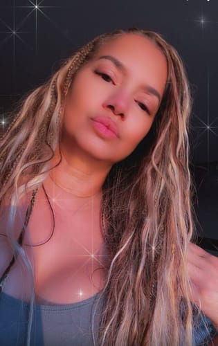 Customer photo review of Blonde Boho Goddess Human Hair Curls Set