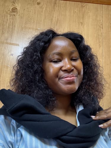 Customer photo review of Majestic Hold Ultimate Extra Hold Lace Glue Spray