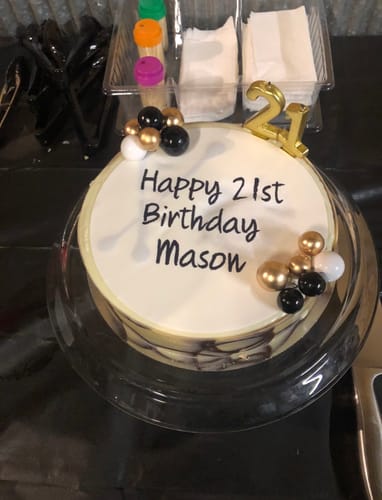 Customer photo review of 20 cm Pre-cut Circle Custom Edible Icing Image