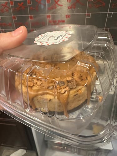 Customer photo review of Peanut Butter Butterfinger Mini Cheesecake