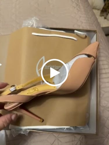 Customer video review of CL 25 Slingback Sandals Nude PVC Gloss Calfskin 307530