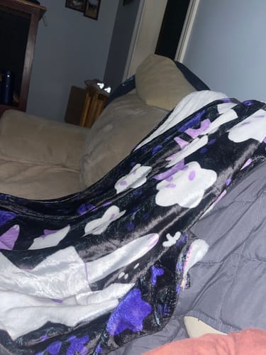 Customer photo review of Star Baby Throw Blanket