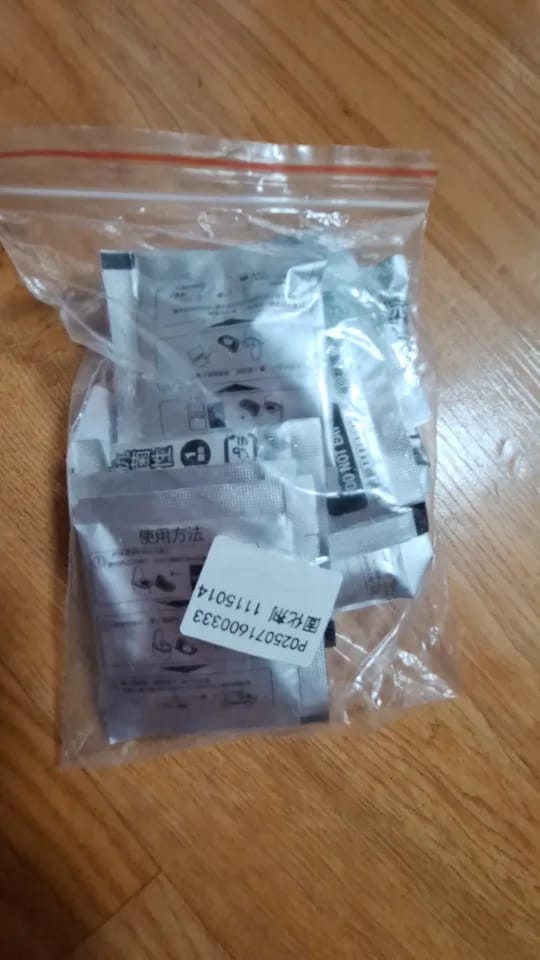 Customer photo review of 12 Sachets de Poudre Gélifiante pour Toilettes Portables