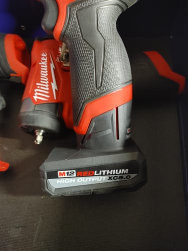 Customer photo review of Milwaukee 48-11-2450 M12™ REDLITHIUM™ High Output XC5.0 Battery Pack
