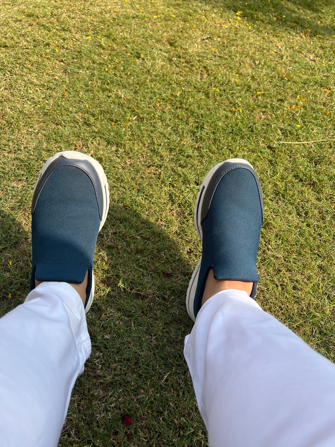 Customer photo review of Bacca Bucci Men's Comfortable Lightweight Walking Shoes