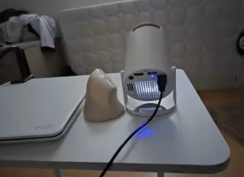 Customer photo review of StoryTorch™ - Dispositivo de Proyección 4K