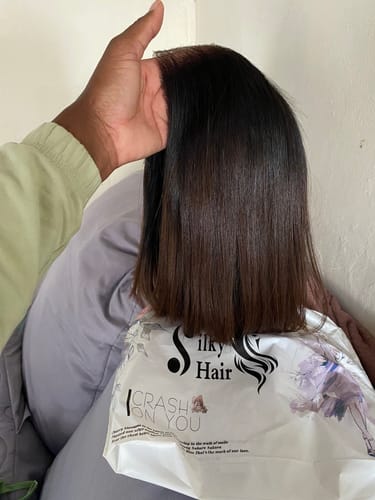 Customer photo review of Vietnamese SDD Bone Straight 2x6 10 inch Ombré Choc Brown Bob Wig